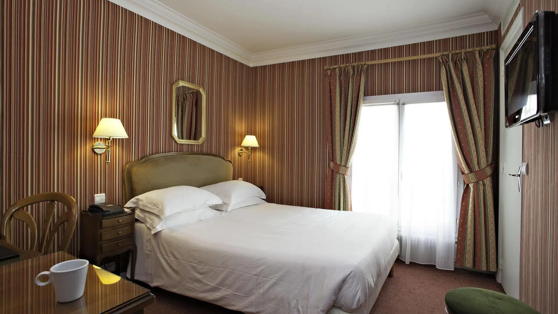 Hotel Ducs De Bourgogne Paryż