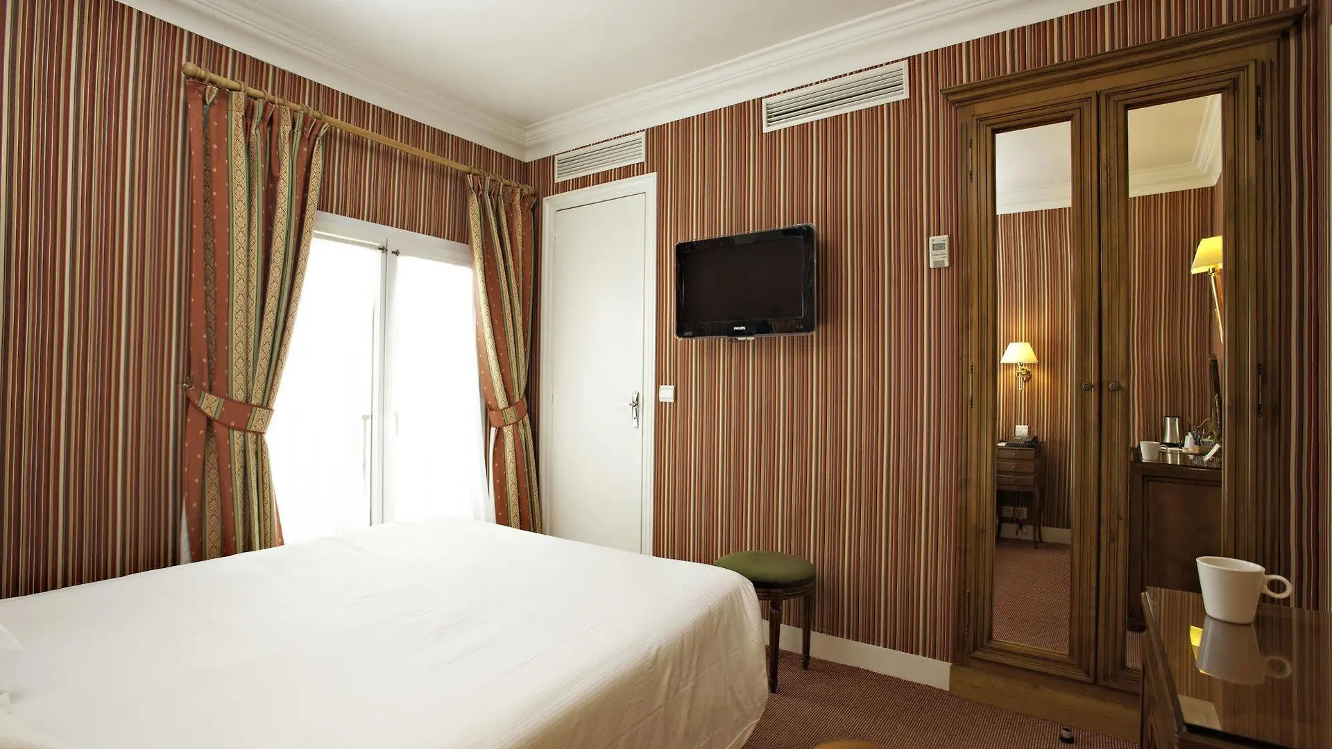 Ducs De Bourgogne Hotel